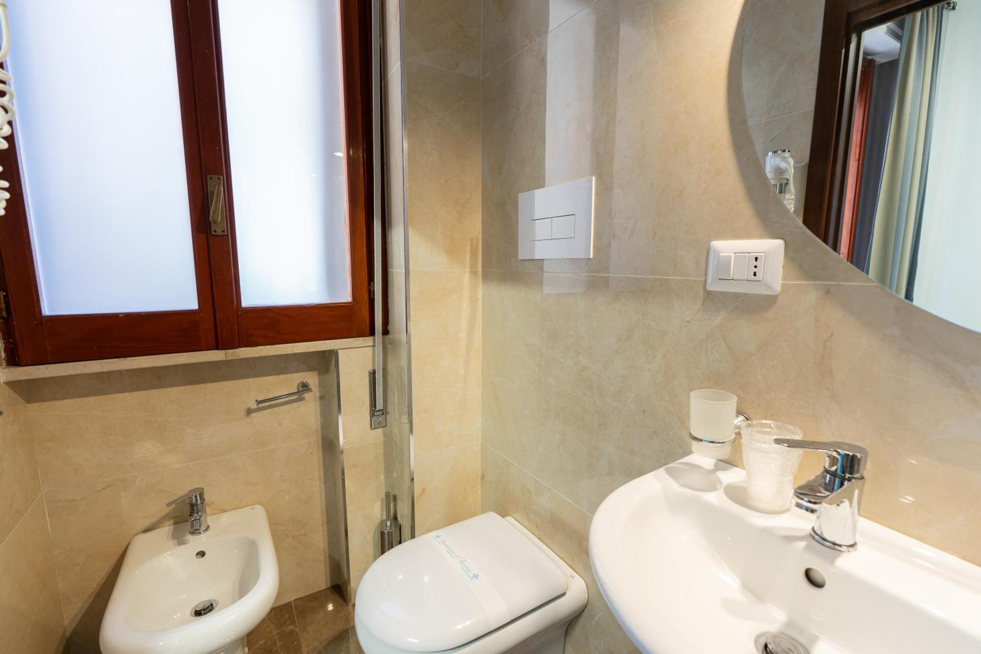 Santa Croce Rooms Барлетта Экстерьер фото